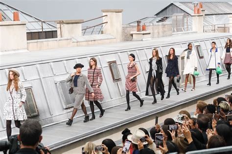 marie infiltre chanel|Gigi Hadid saves Chanel show as comedian crashes the runway.